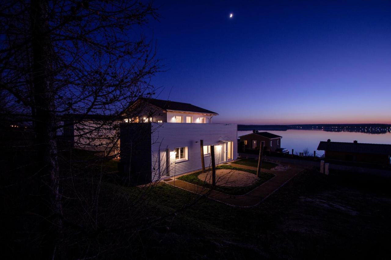 Haus Im Schilf 1 - Ferienwohnungen Am Hainer See Bei Leipzig ノイキエリッチュ エクステリア 写真